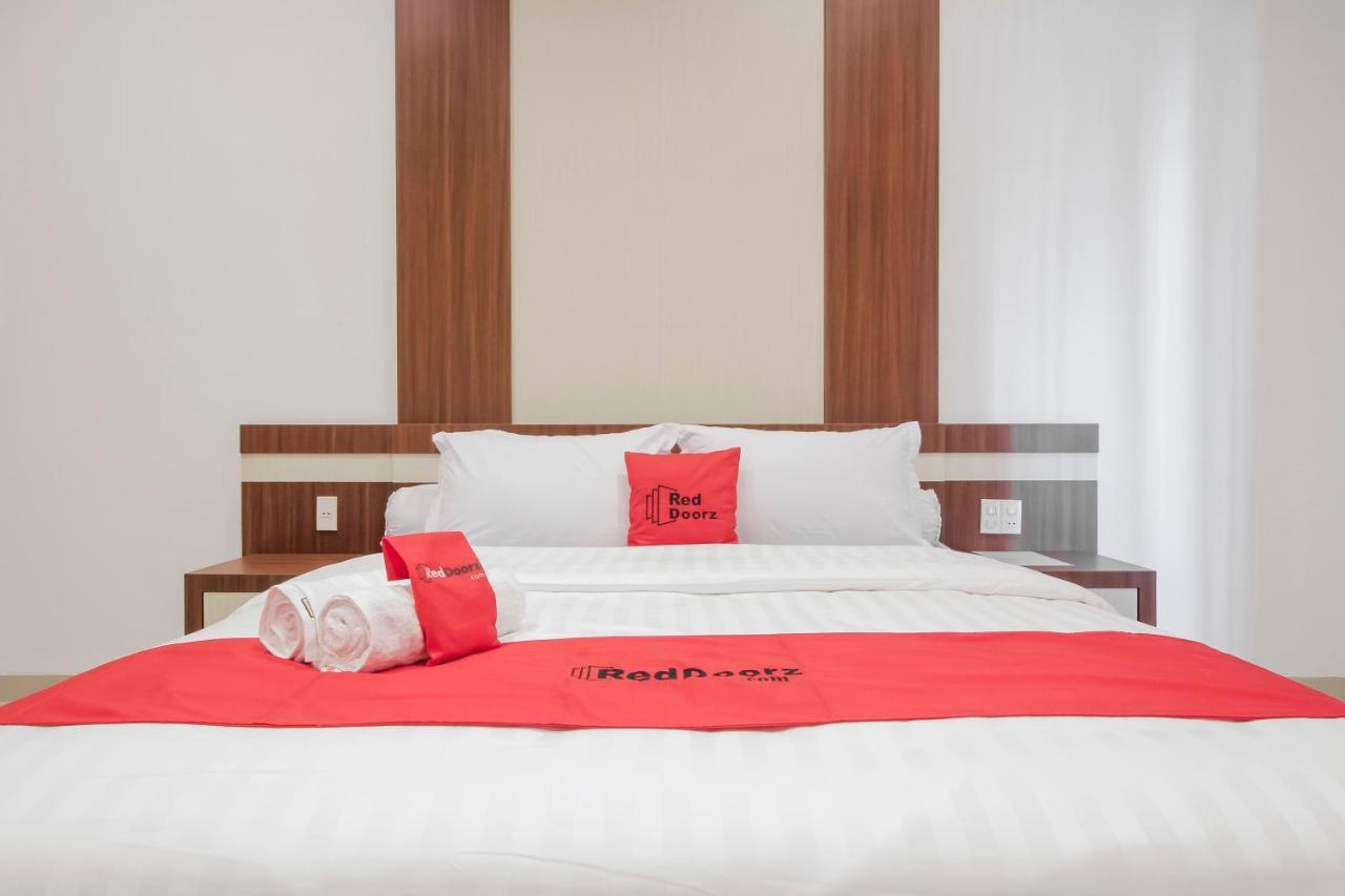 เรดดอร์ซ พรีเมียม แอต เซเตียบูดี เมดัน Hotel Sunggal ภายนอก รูปภาพ