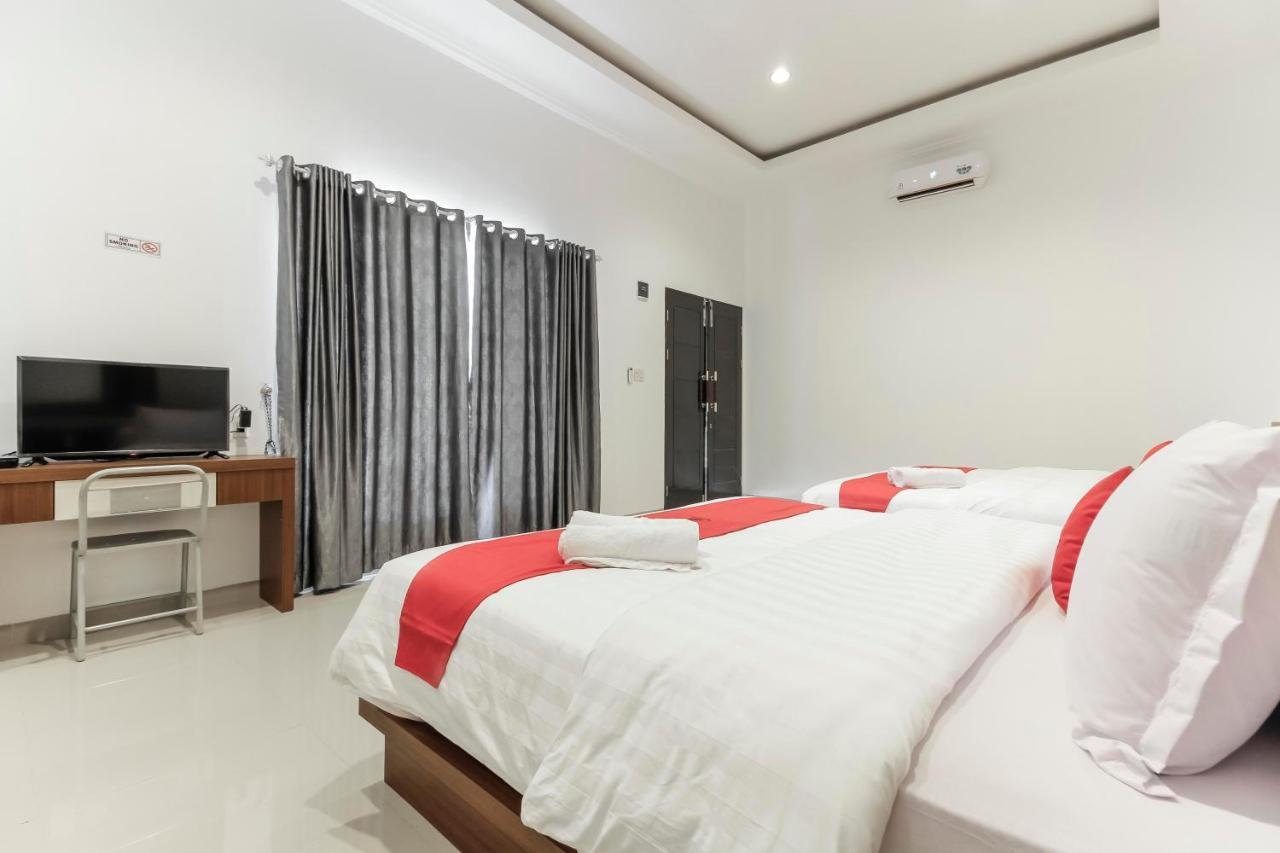 เรดดอร์ซ พรีเมียม แอต เซเตียบูดี เมดัน Hotel Sunggal ภายนอก รูปภาพ